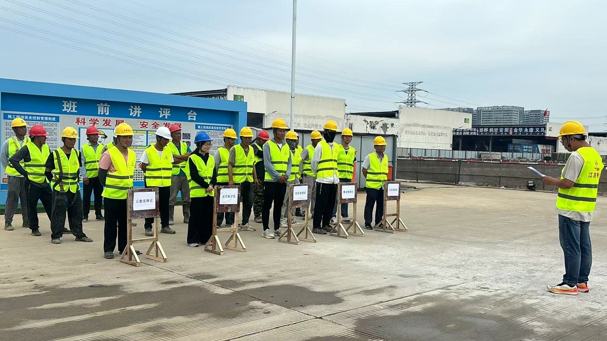 1752821531526692.jpg bb496a2efe34359a351194ce07916a0.jpg